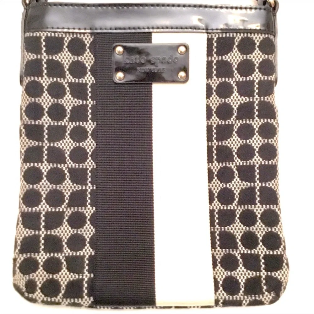 Vintage Kate Spade Dot Noel Crossbody Cream Canvas Patent Trim Classic Retro Bag